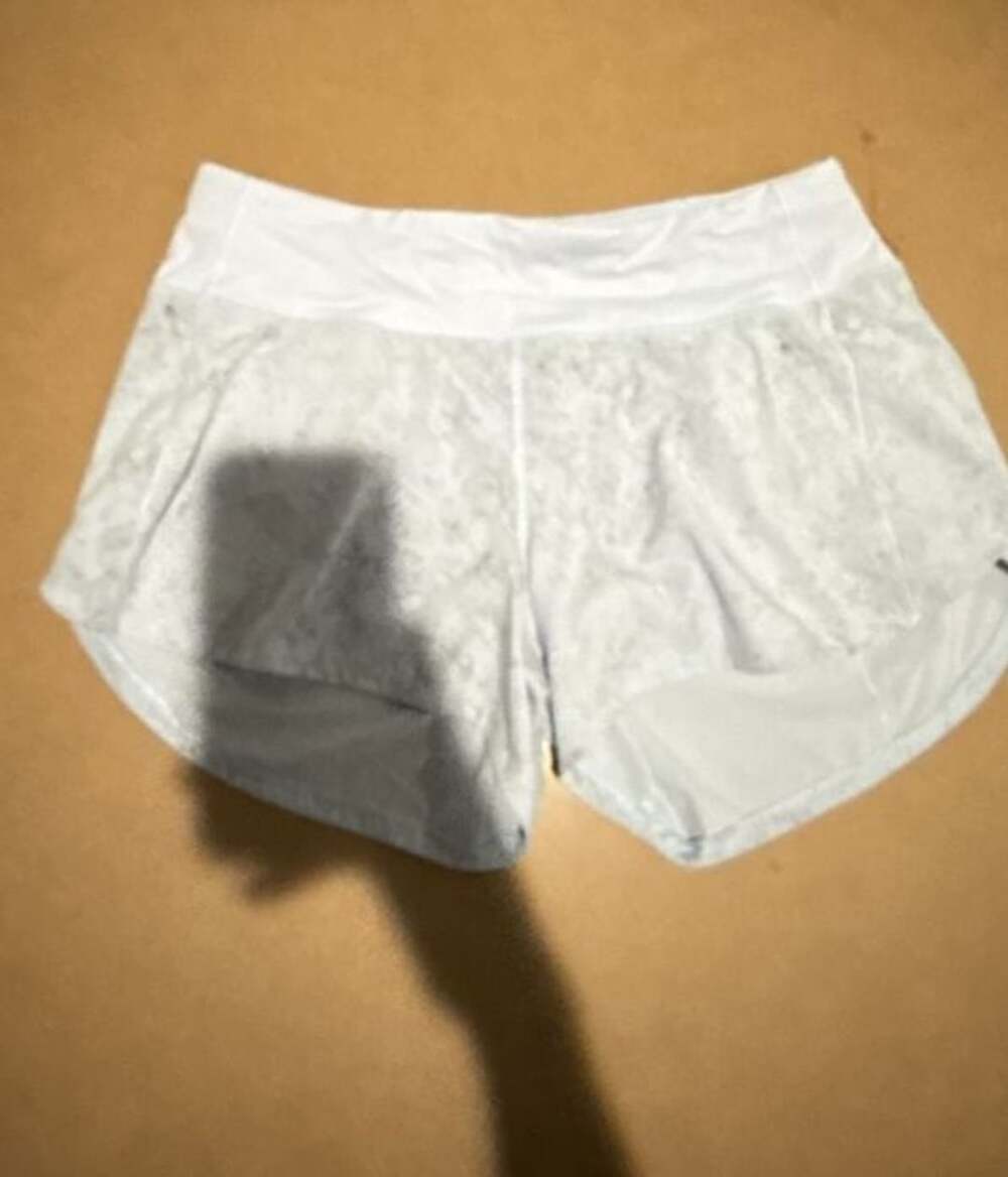 Lululemon Speed Up Short Size 8 White Gravel Dust Athletic